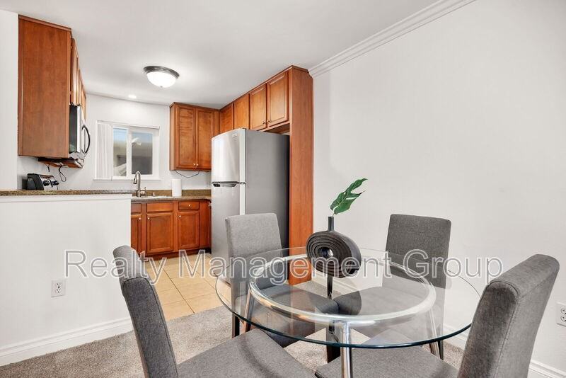 1756 Essex St #206 - Photo 5 of 19