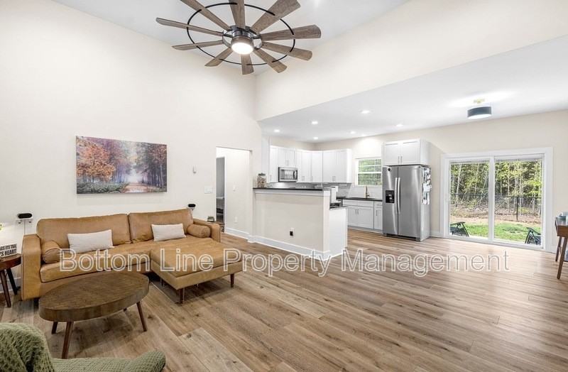 2462 Shoal Rd - Photo 4 of 35