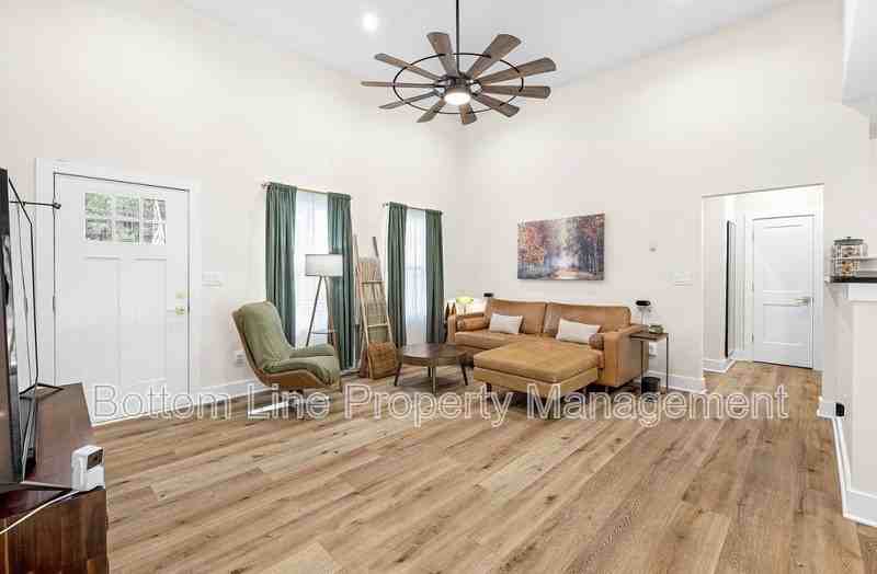 2462 Shoal Rd - Photo 6 of 35