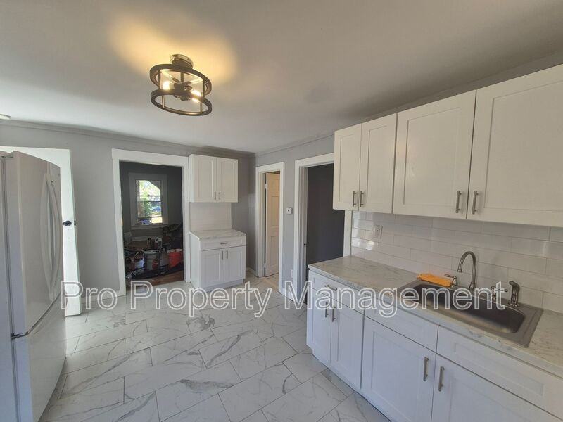 35 Saltonstall Ave #1 - Photo 4 of 15
