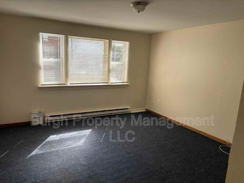 725 Addison St #1 - Photo 3 of 15