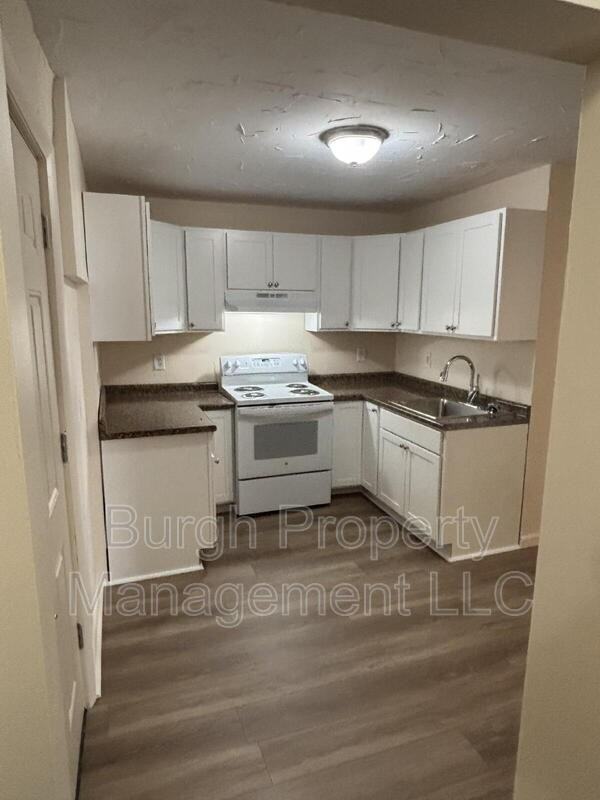 725 Addison St #1 - Photo 6 of 15