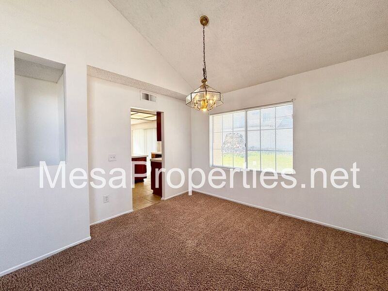 14581 King Canyon Rd - Photo 7 of 37