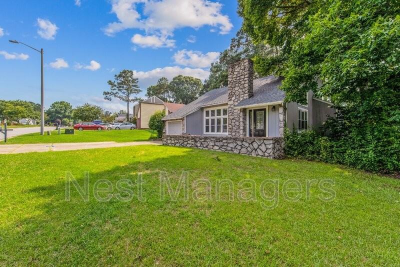3597 Hastings Dr - Photo 3 of 33
