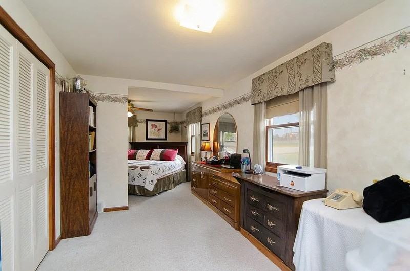 1266 Shadow Ln - Photo 7 of 23