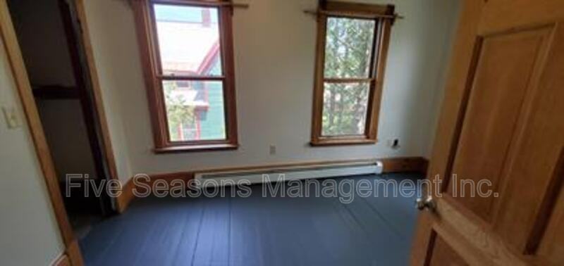 6 Pitkin St - Photo 6 of 12