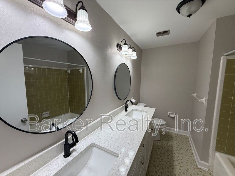 3609 Greenlawn Dr - Photo 6 of 11