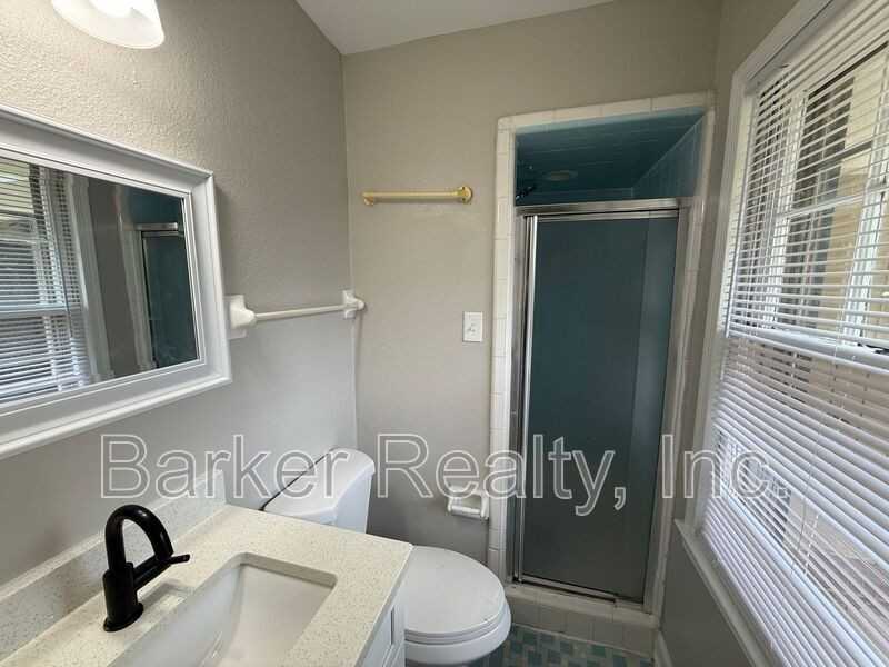 3609 Greenlawn Dr - Photo 7 of 11
