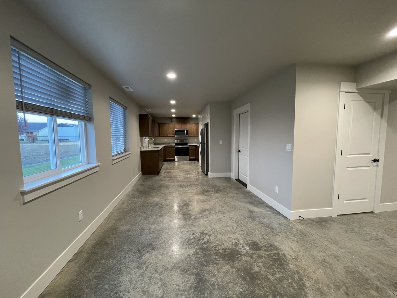 410 West 1st Street #A - Photo 4 of 36