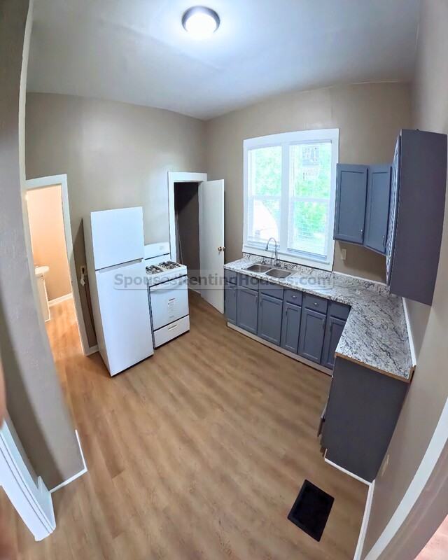 1420 S 16th St - Photo 6 of 10
