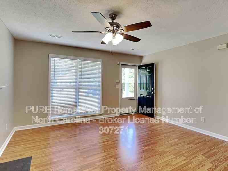 822 Banner Oak Ct - Photo 4 of 24