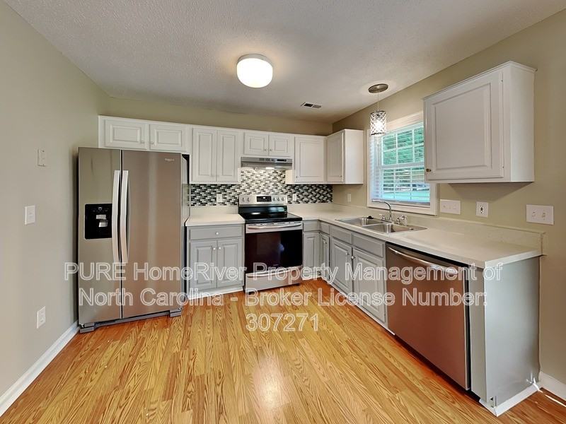 822 Banner Oak Ct - Photo 5 of 24