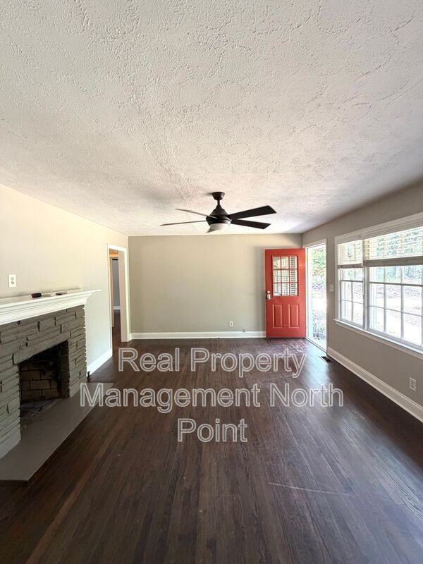 179 Prospect St - Photo 5 of 27