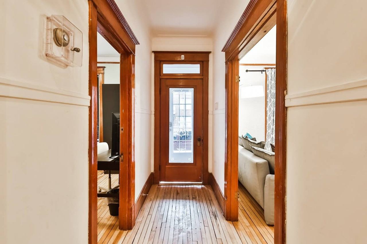2180 Rue de la Visitation #2180 - Photo 7 of 33