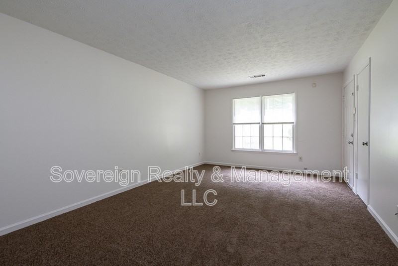 8165 Magnolia Dr - Photo 4 of 14