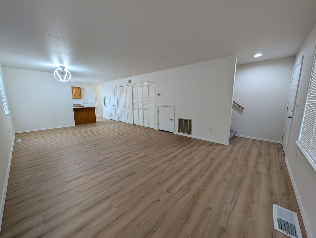 100 E Miller Ave - Photo 6 of 21