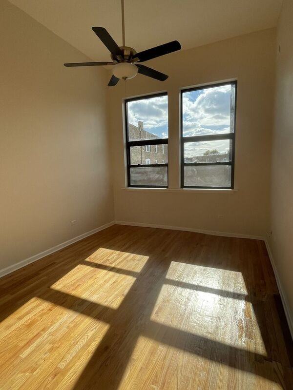 4058 W Armitage Ave #2F - Photo 5 of 19