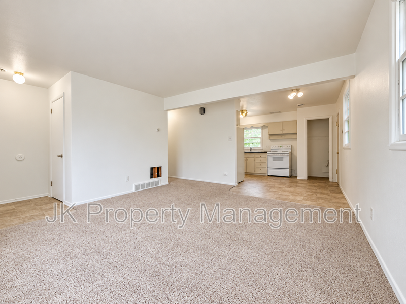 1314 5th Ave S - Photo 6 of 12