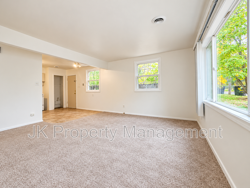 1314 5th Ave S - Photo 7 of 12