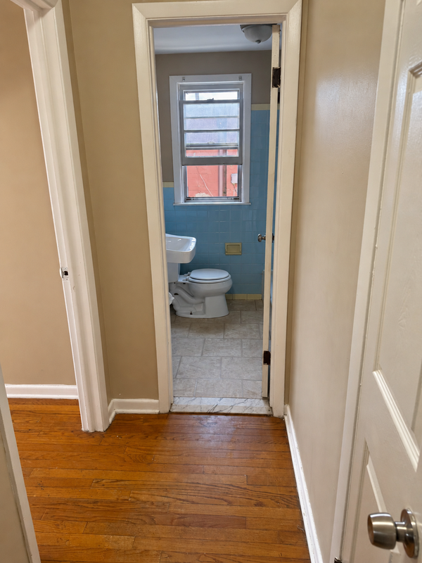 12 Pine St - Photo 4 of 9