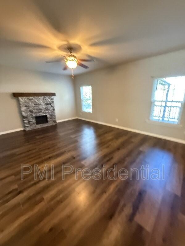 6936 Fox Brush Trl - Photo 5 of 25