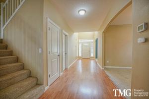 featured image of 3812 Ne 93rd St