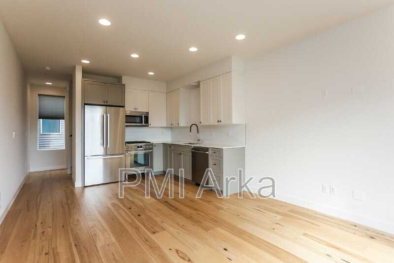 2441 Nw 61st St #B - Photo 3 of 17