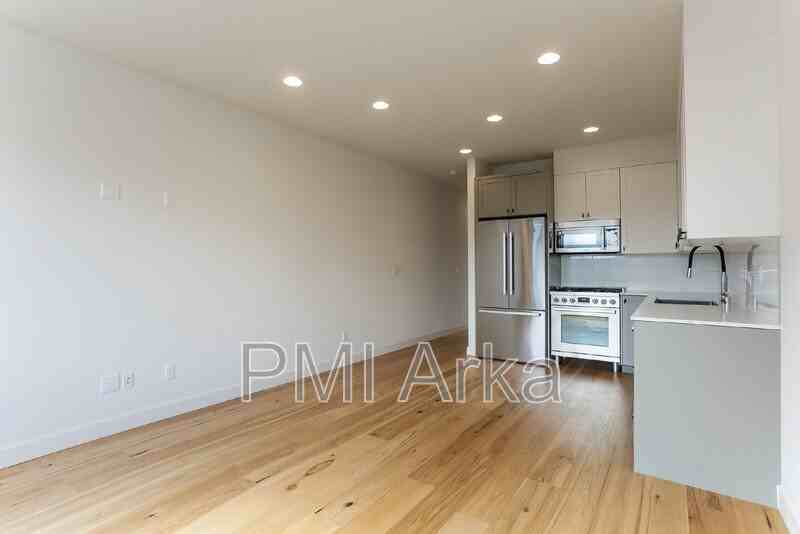 2441 Nw 61st St #B - Photo 4 of 17