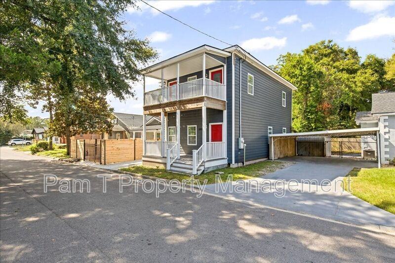 3205 Burroughs St - Photo 2 of 32