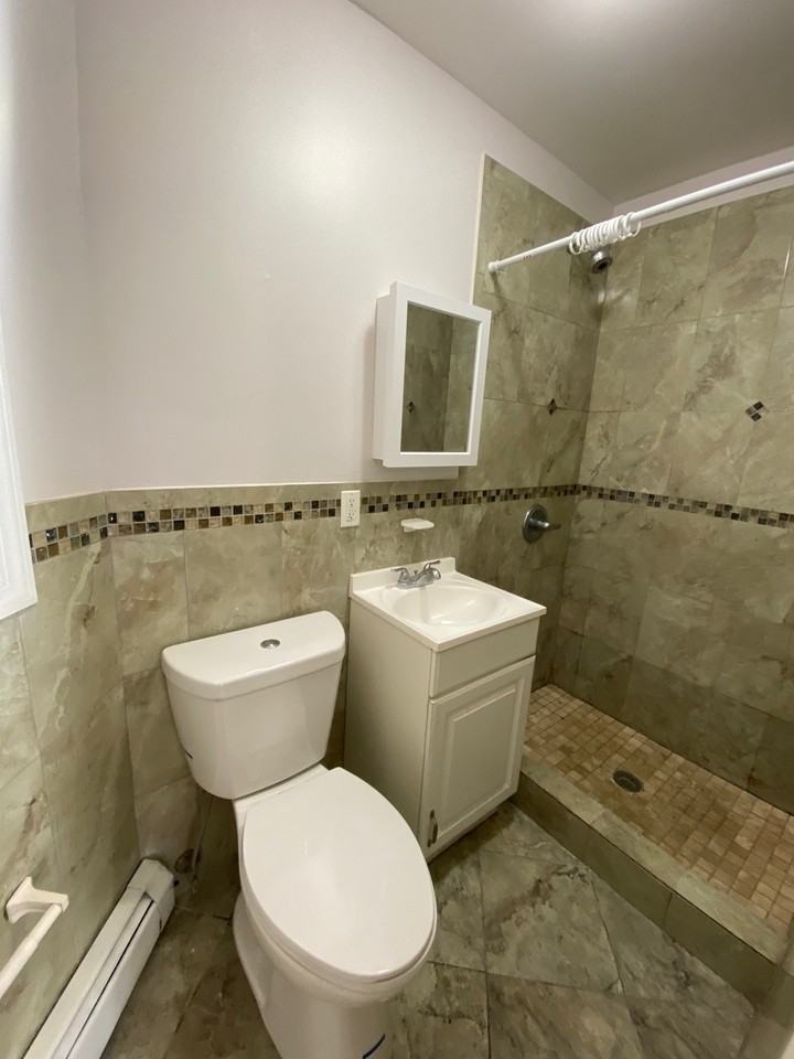 165 Hopkins Ave - Photo 2 of 5
