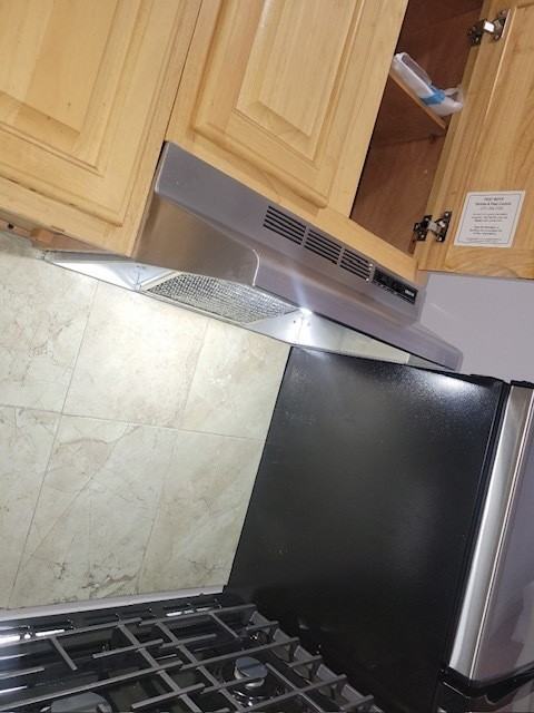 165 Hopkins Ave - Photo 4 of 5