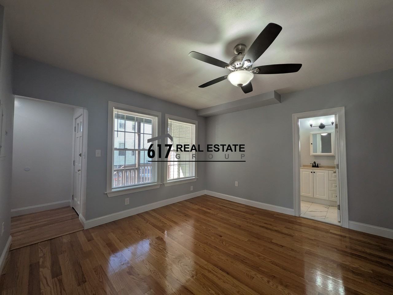29 Raymond St #A - Photo 4 of 14