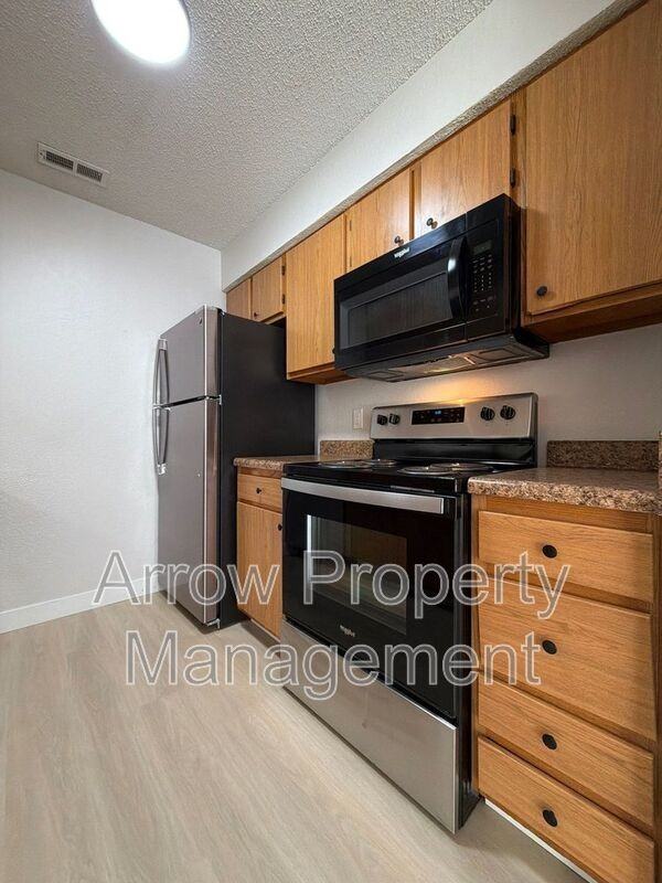2350 N 44th St #1 - Photo 2 of 18