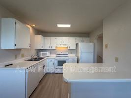 featured image of 1010 W South St