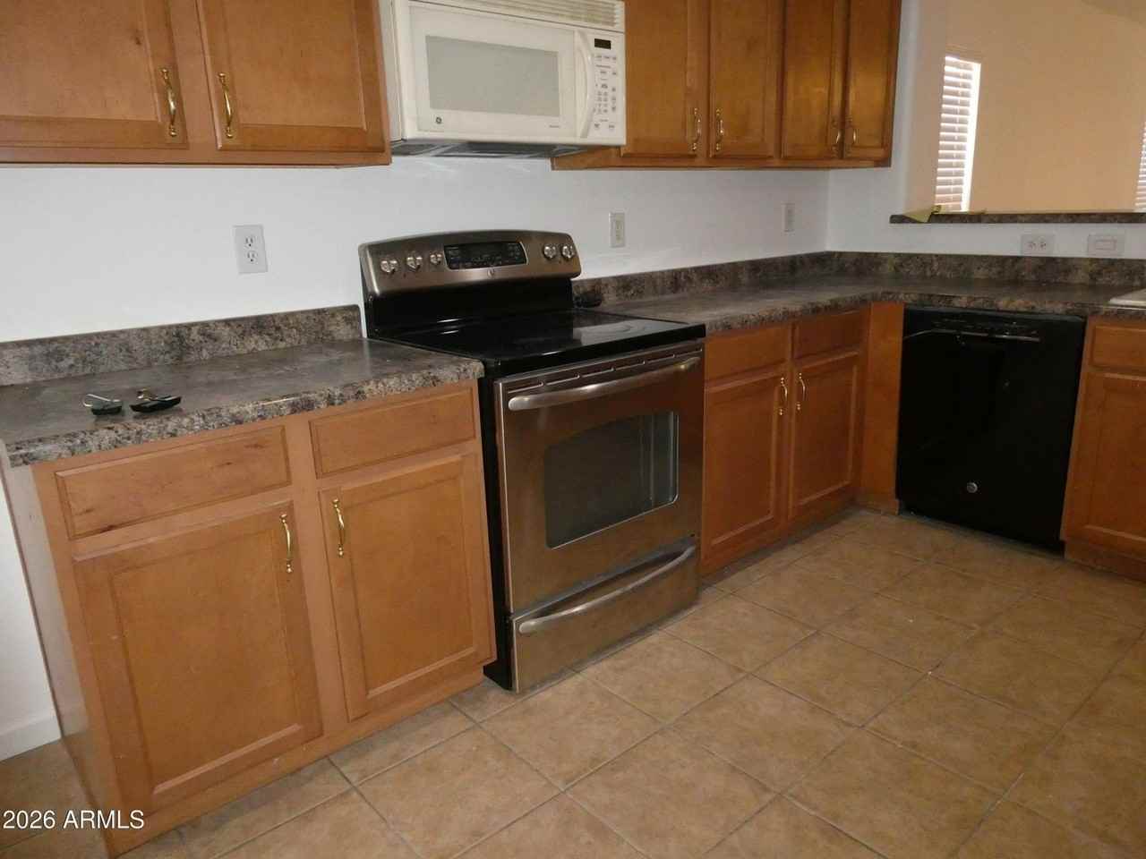 11547 W Schleifer Dr - Photo 3 of 11
