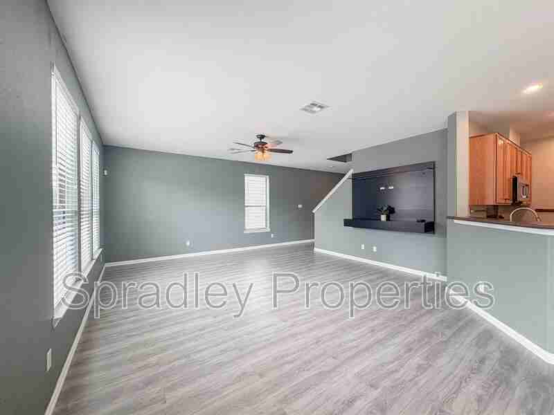 1047 Tumbleweed Trl - Photo 5 of 18