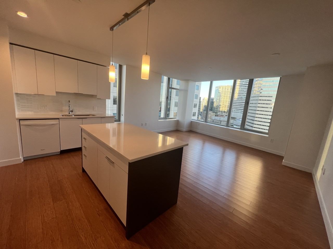 120 Kingston St #1805D - Photo 4 of 28