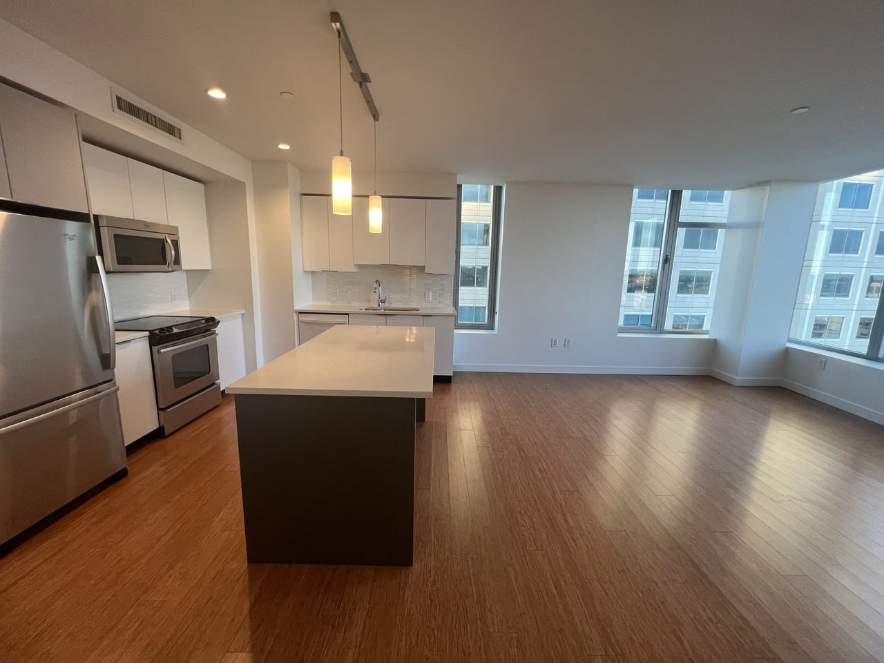 120 Kingston St #1805D - Photo 5 of 28