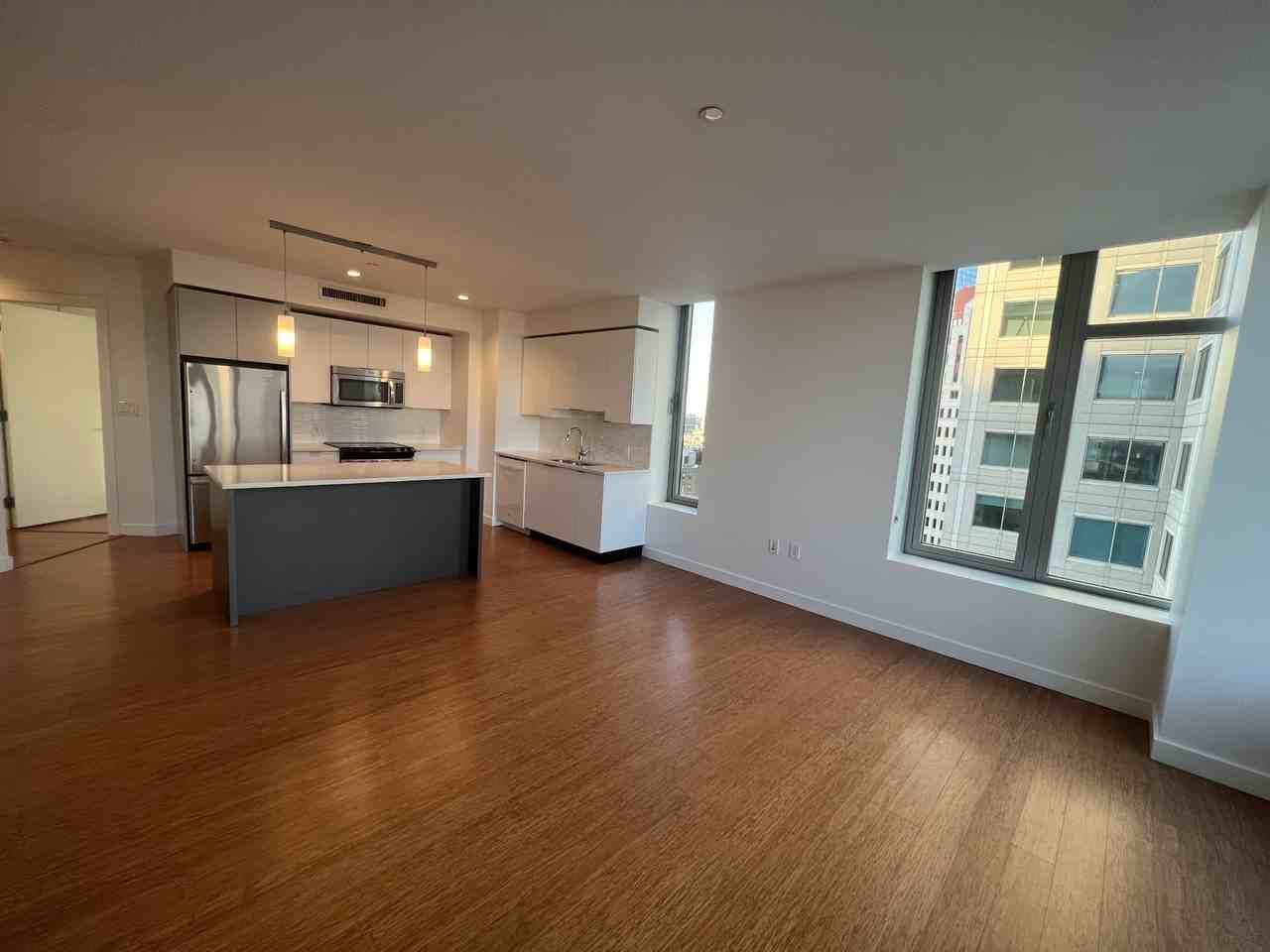 120 Kingston St #1805D - Photo 7 of 28