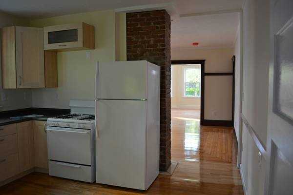 65 Auburn St #1D - Photo 5 of 34