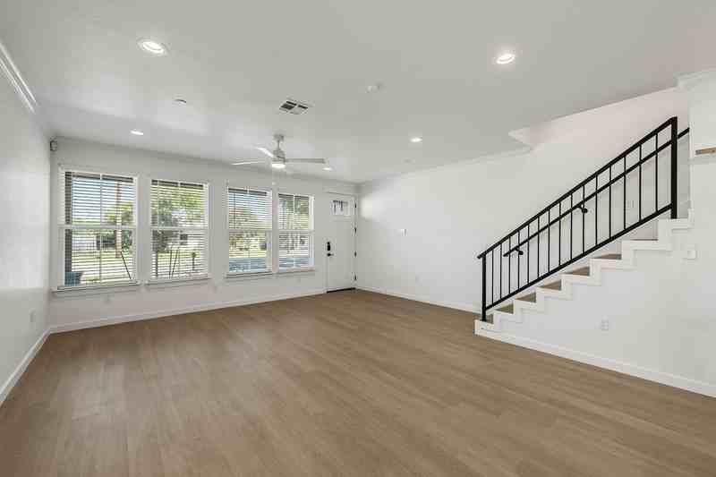 1414 Speight Ave #2 - Photo 7 of 42