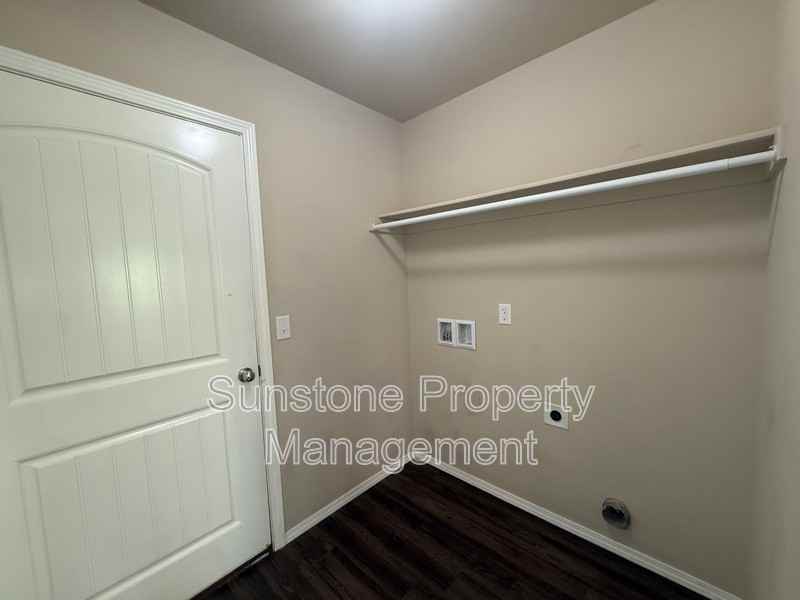 5945 E 146th St S - Photo 6 of 15