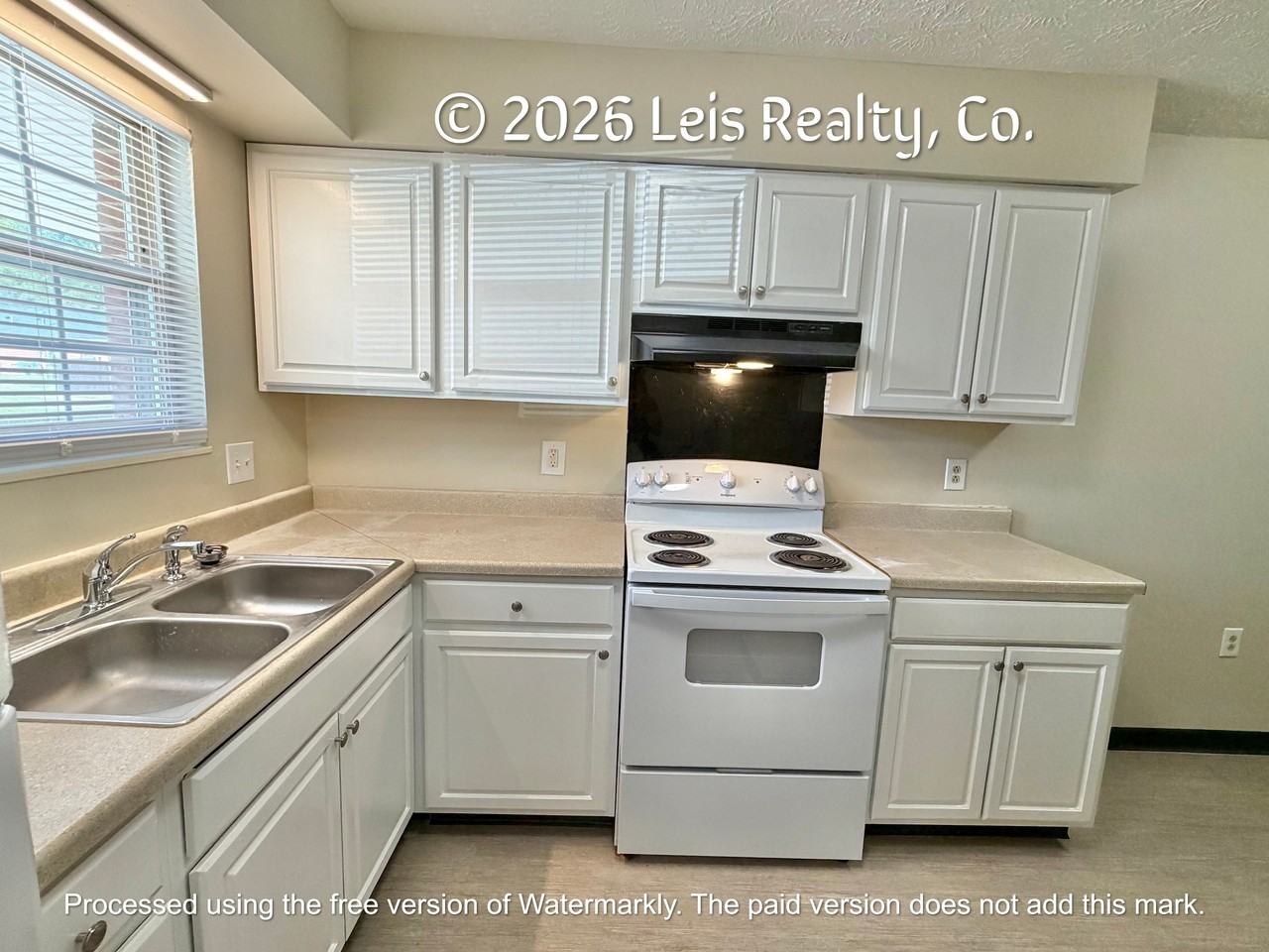 5435 East Westbrook Road - Photo 3 of 19