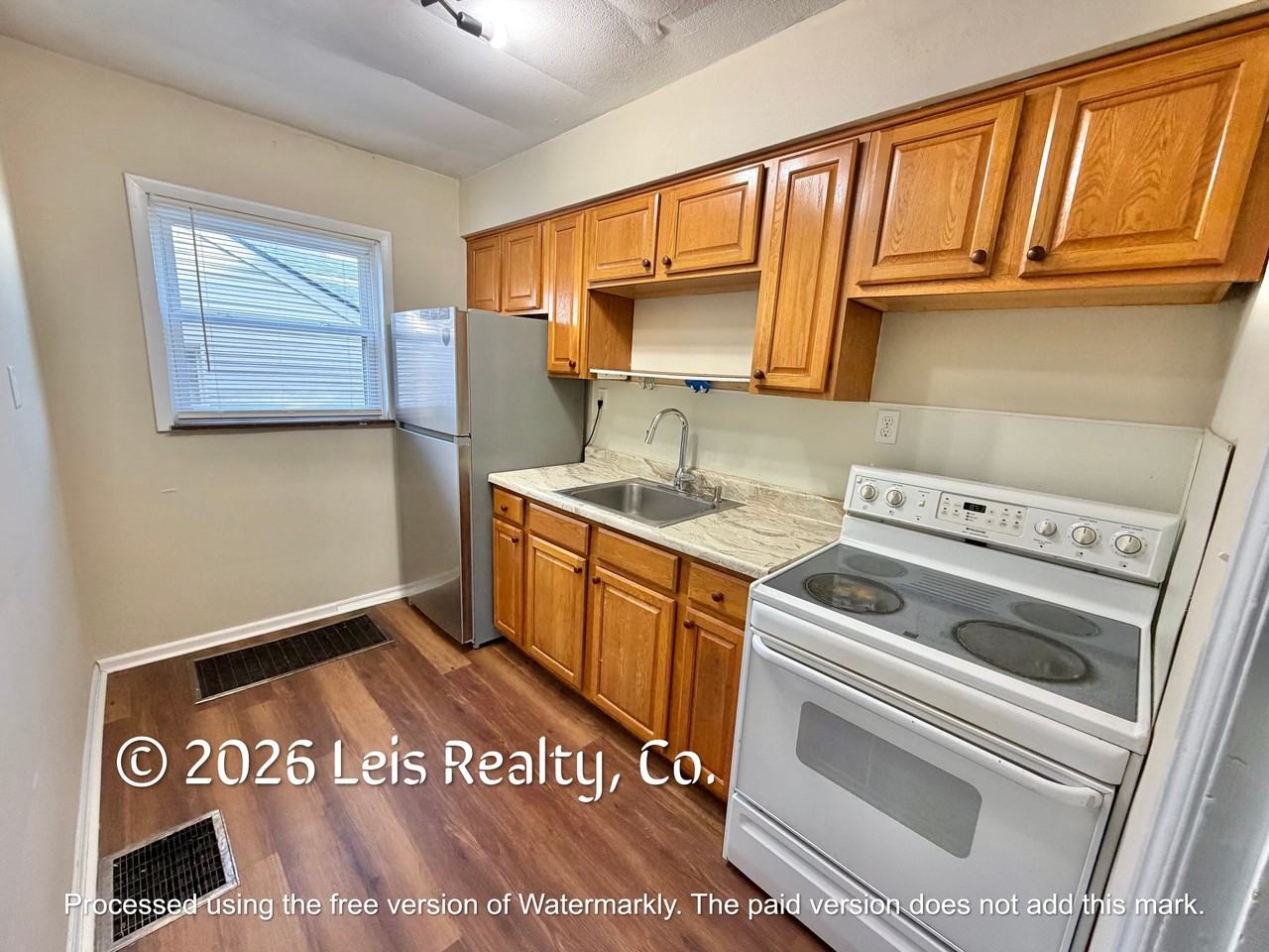 723 Brice Avenue - Photo 4 of 16