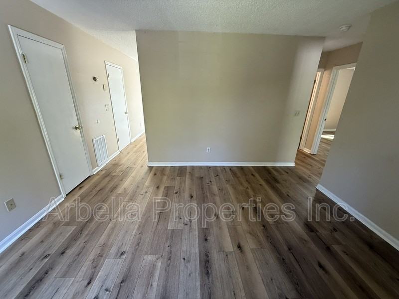 103 S Beech St #11 - Photo 4 of 15