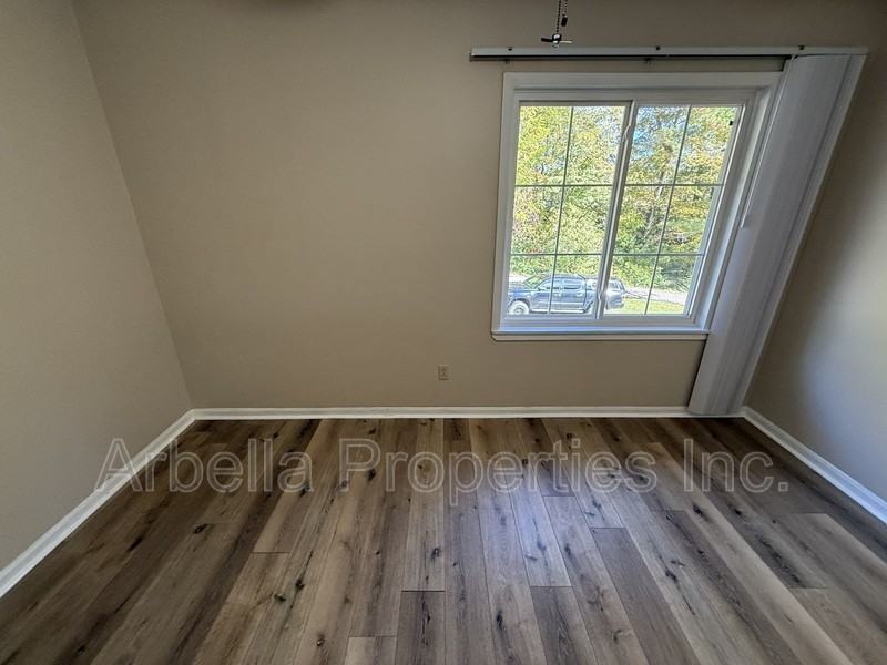 103 S Beech St #11 - Photo 6 of 15