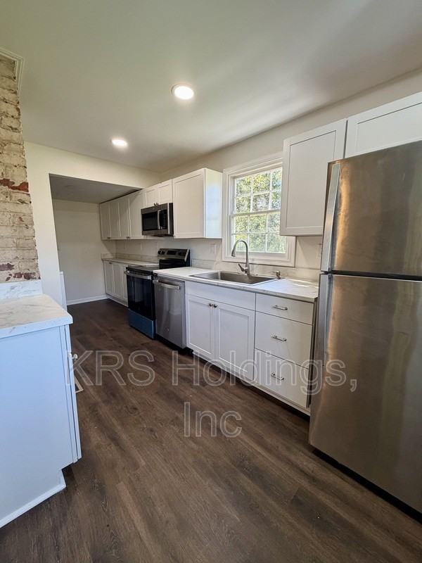 2370 Proffit Rd - Photo 4 of 19