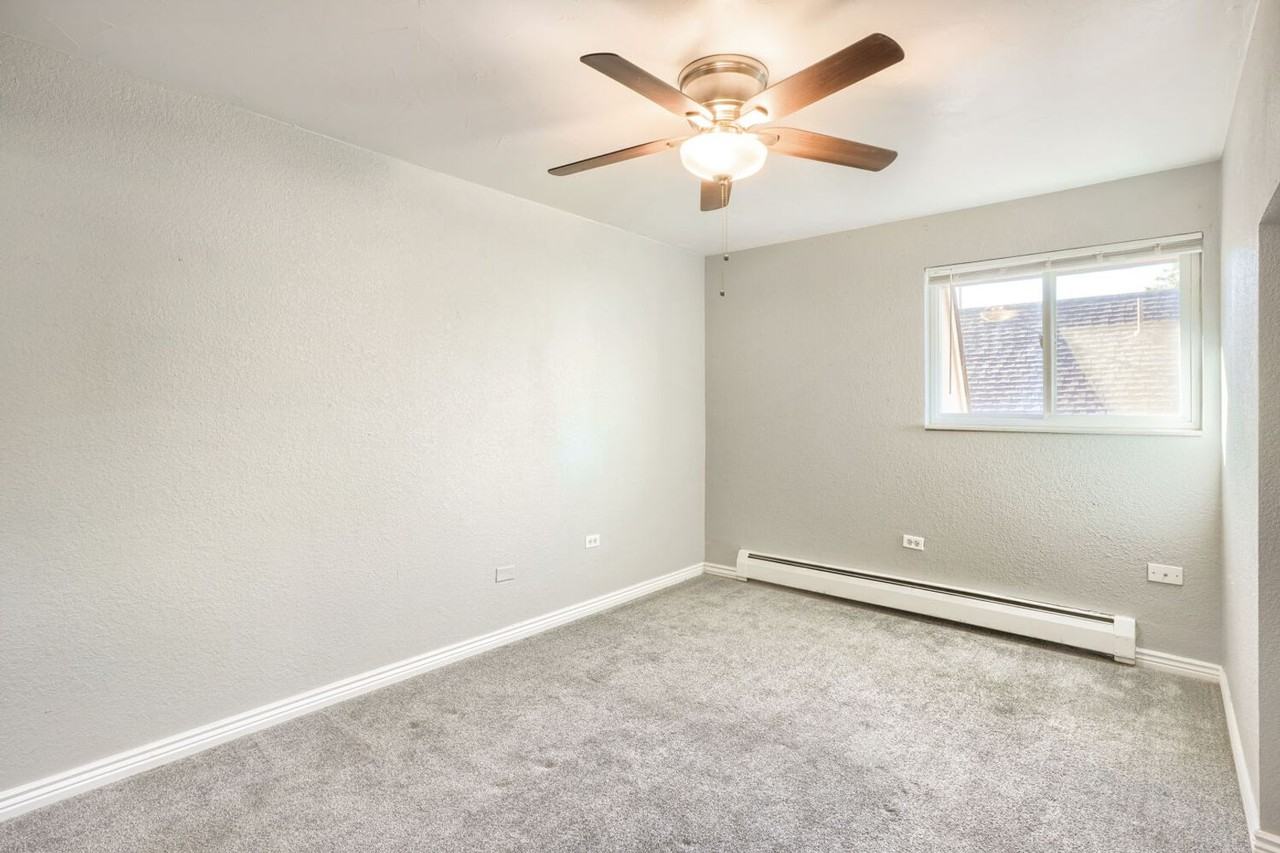 1355 Gaylord St - Photo 6 of 10