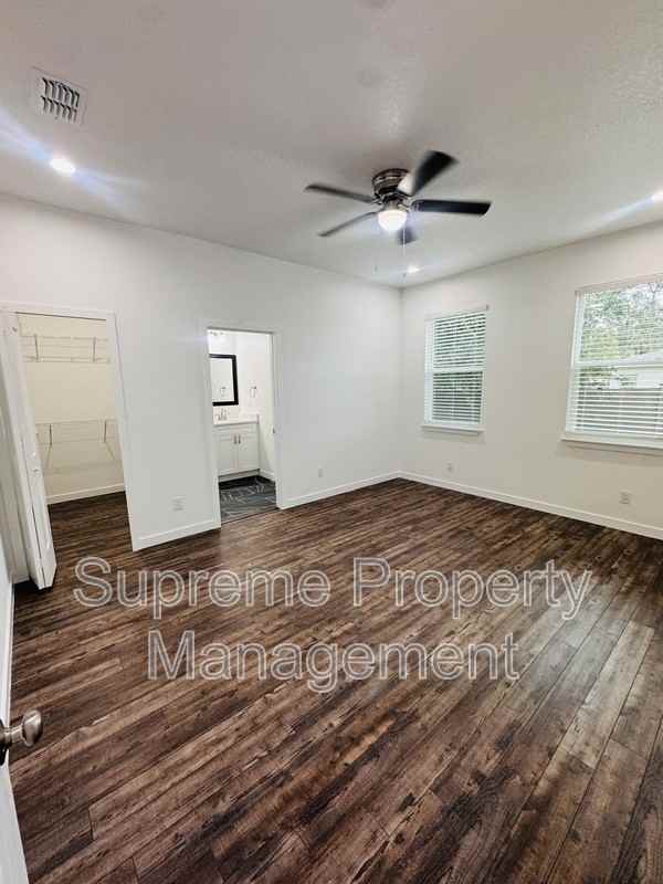 6065 Vermont Ave - Photo 7 of 17