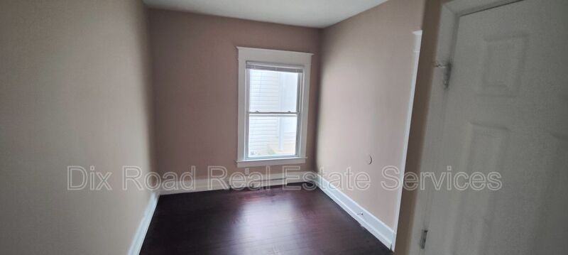 1811 Sherman Ave - Photo 7 of 17